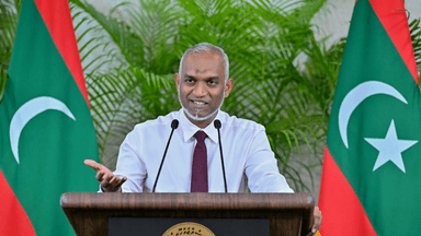 Maldives President sets record with 15-hour press conference