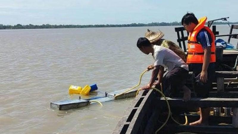 73,000 tons of plastic flow into rivers of Bangladesh every year