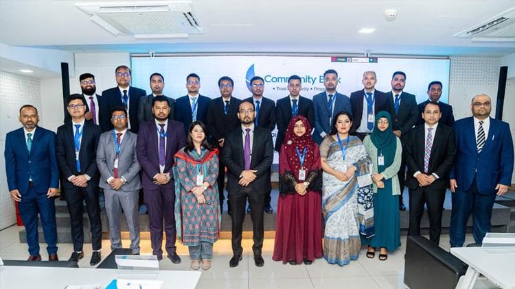 Community Bank hosts business conference for management trainee officers