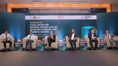Economists, business leaders urge business-friendly budget policies