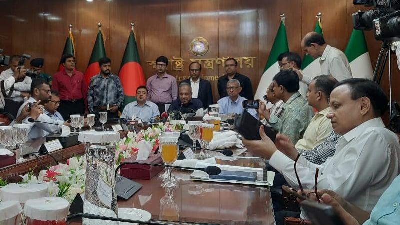 Italy interested in recruiting Bangladeshi workers: Home Adviser