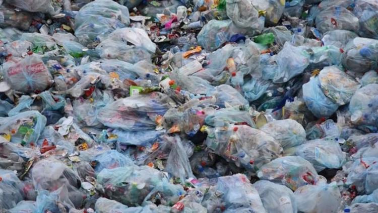 Ways to overcome plastic pollution